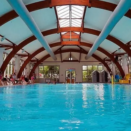 Camping Mh 4-6 Places Avec Lit Parapluie La Réserve Siblu *